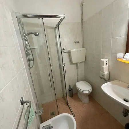 Zeus Hotel