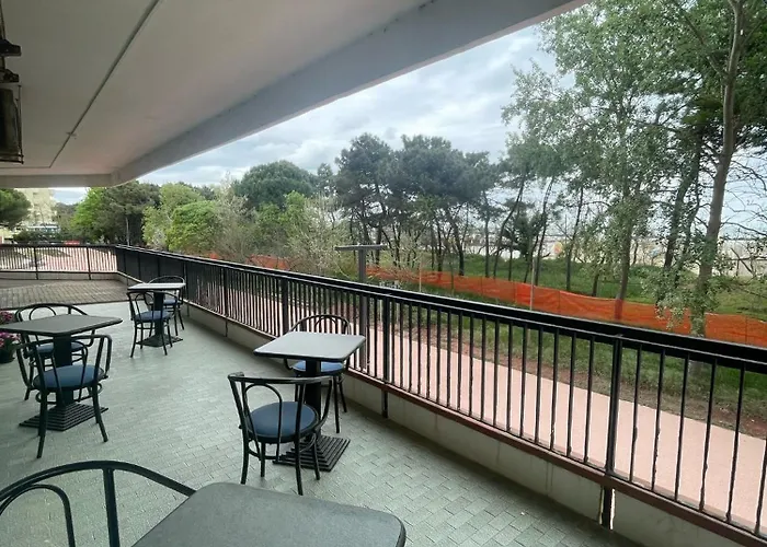 Zeus 3* Lido di Classe