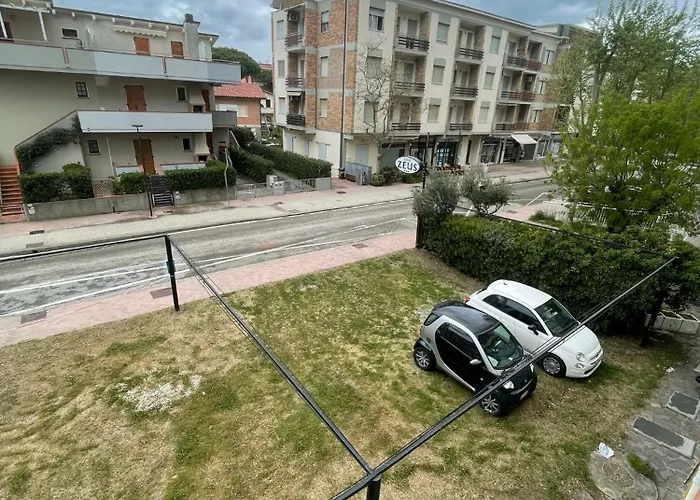 Zeus Otel Lido di Classe